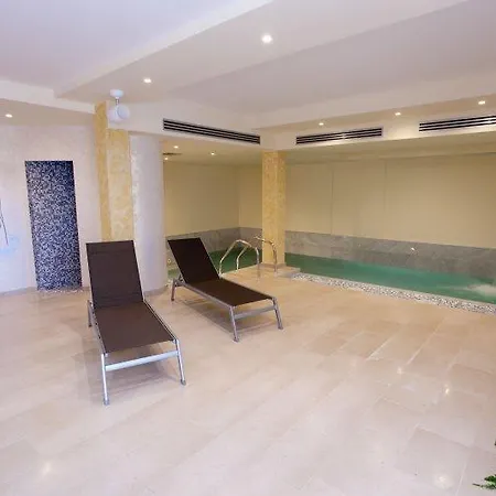 & Wellness Antico Borgo Torricella Hotel 4*