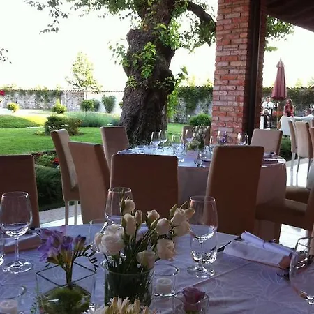 & Wellness Antico Borgo Torricella Hotel 4*