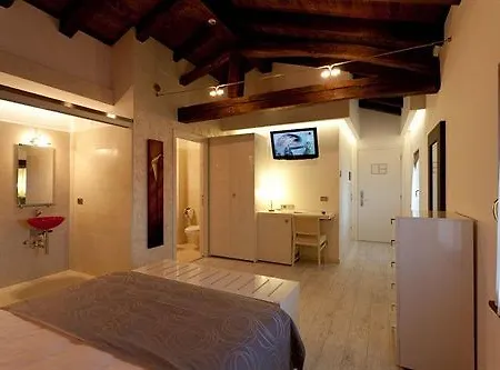 & Wellness Antico Borgo Torricella Hotel