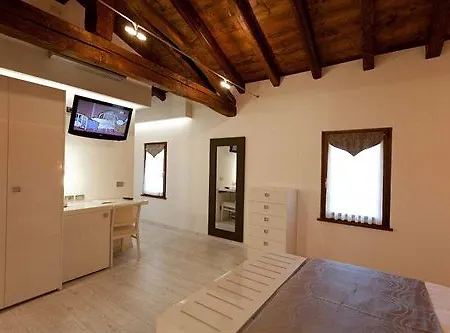 & Wellness Antico Borgo Torricella 4*