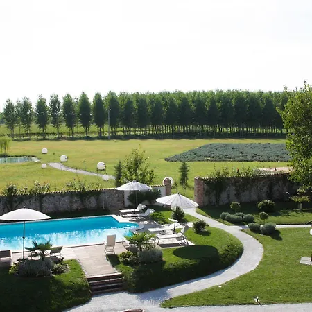 & Wellness Antico Borgo Torricella 4*